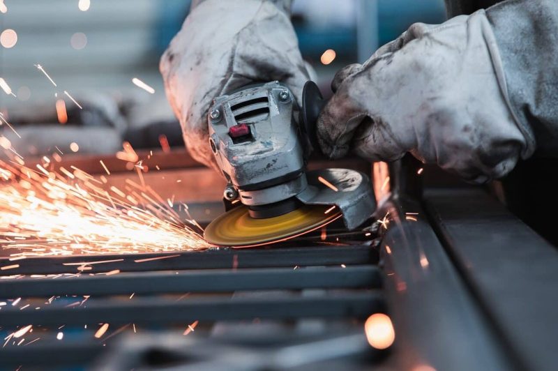 worker-5736096_1920